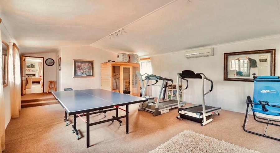 4 Bedroom Property for Sale in Wilkoppies North West